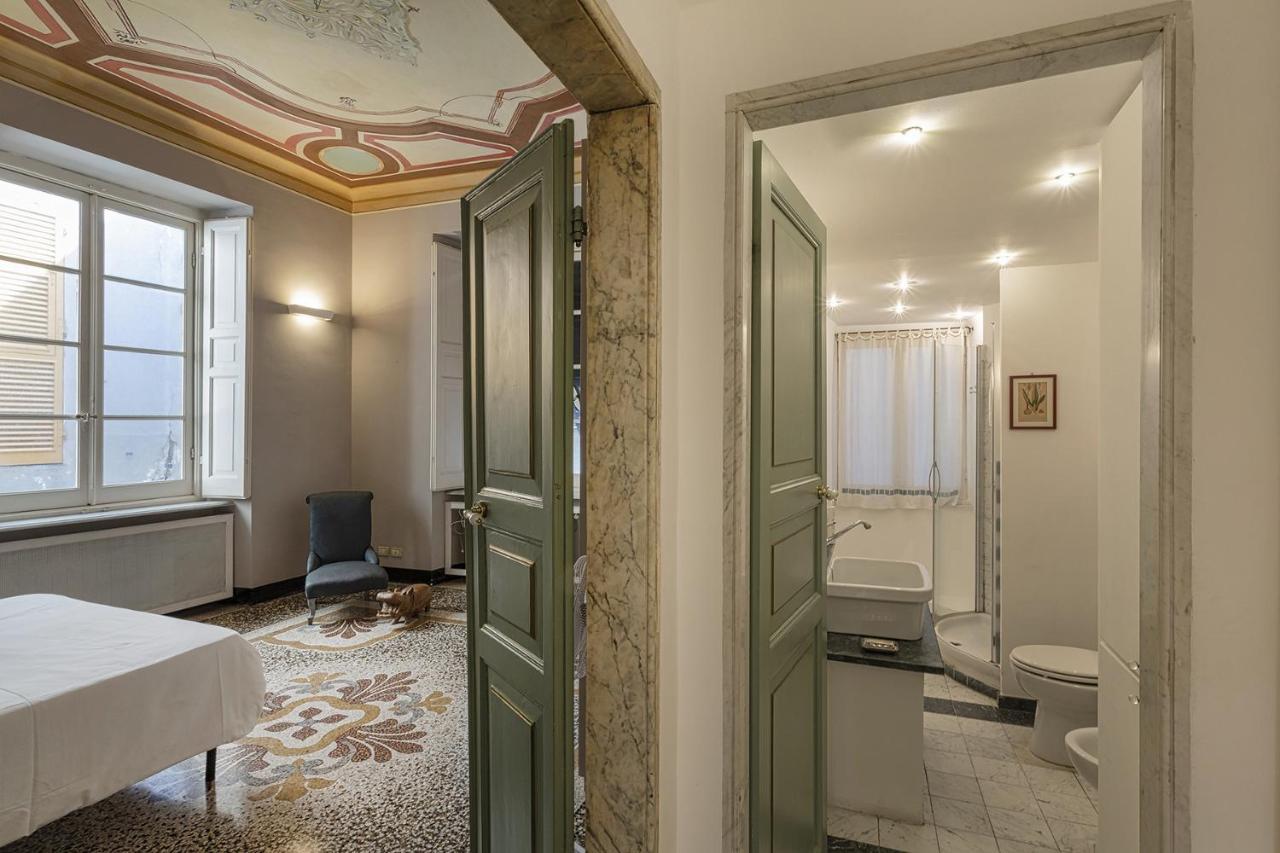 Fancy In Palazzo Grimaldi By Wonderful Italy Genoa
